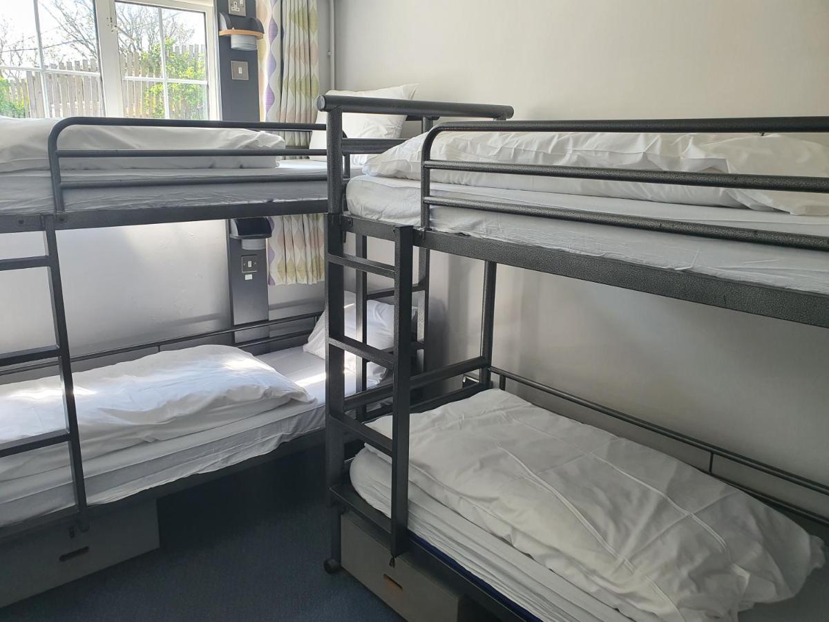 วายเอชเอ พอร์ต เอย์นอน Hostel พอร์ตอายน็อน ภายนอก รูปภาพ