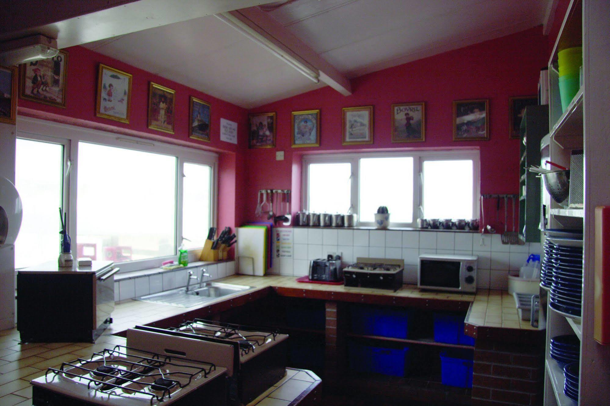 วายเอชเอ พอร์ต เอย์นอน Hostel พอร์ตอายน็อน ภายนอก รูปภาพ