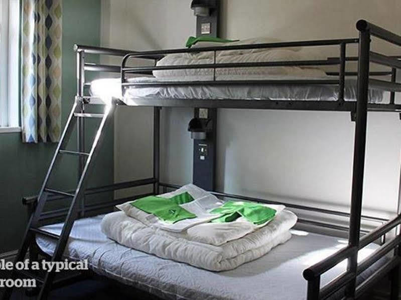 วายเอชเอ พอร์ต เอย์นอน Hostel พอร์ตอายน็อน ภายนอก รูปภาพ